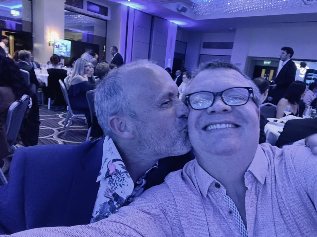 Robbie King (robbieinealing) Twitter