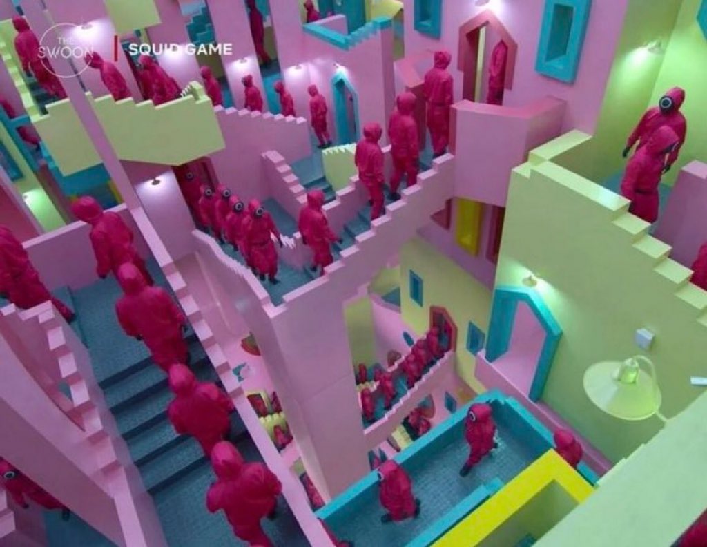 Trying to find the toilets in Spoons #SquidGame