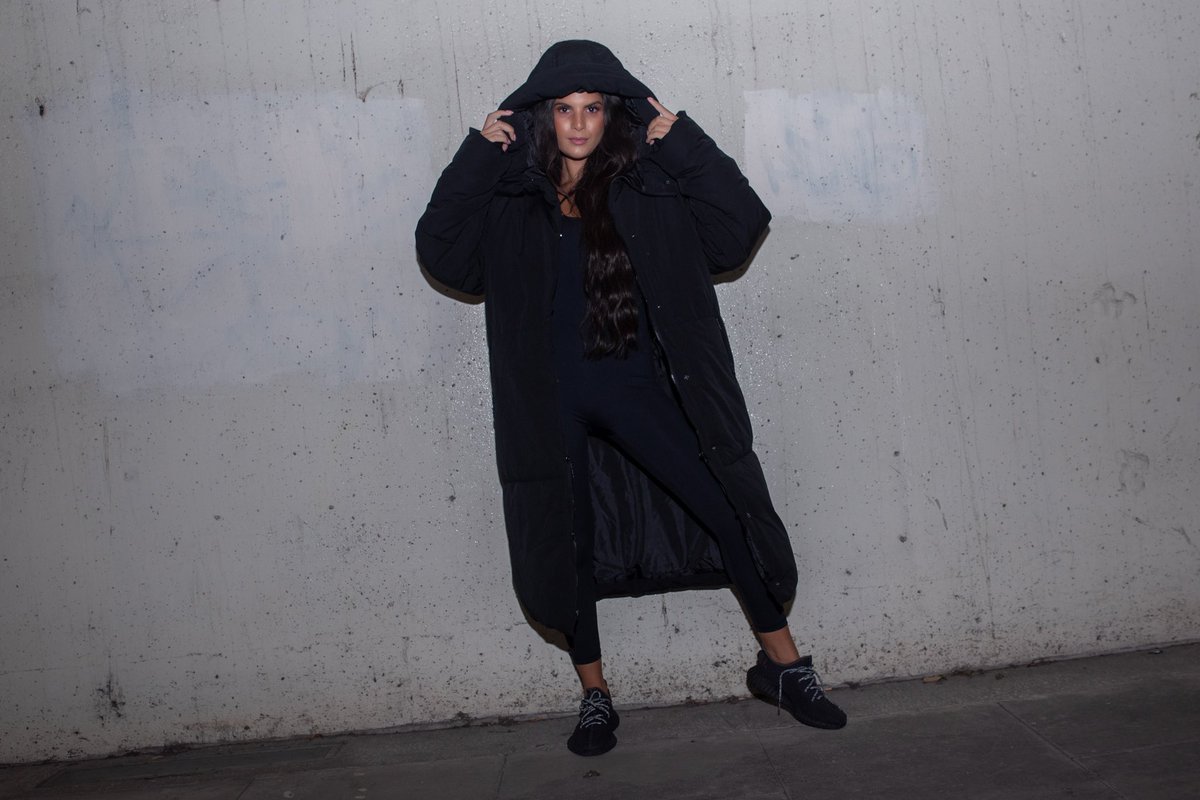 sculptactiv's tweet photo. Signature Duvet Coat Black. Pre-order this Sunday from 10am https://t.co/IK272dyutn #duvetcoat https://t.co/ULCIUPZaU6