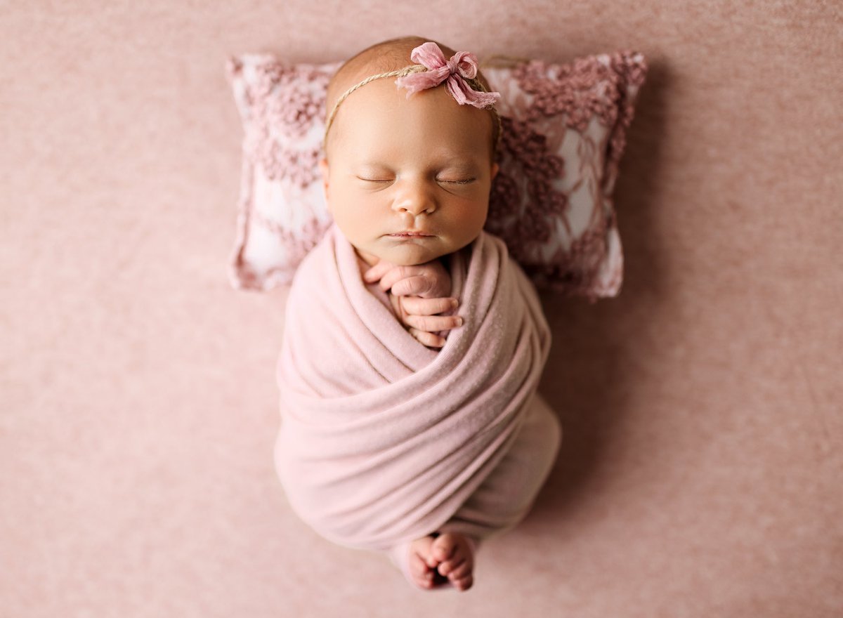lindssssss___'s tweet photo. My perfect little girl 💕📸😭 https://t.co/J96AAcogfn