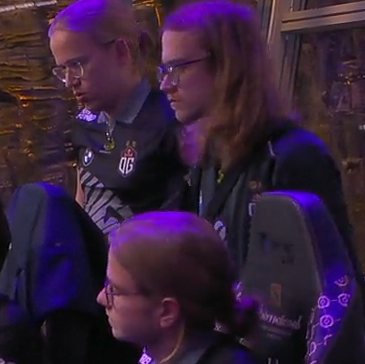 Reddit Dota 2 tweet media