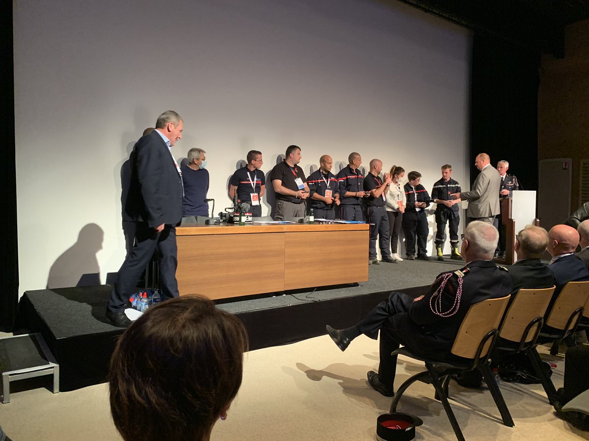 CHRISTOPHE Pascal (@christophepas10) on Twitter photo La Com du @cnspf2021 félicitée par @AllioneFNSPF pour leur investissement à couvrir cet événement majeur annuel des <a href="/PompiersFR/">Pompiers de France</a> <a href="/EBrocardi/">Porte-parole des sapeurs-pompiers de France</a> <a href="/hakimouttighir/">Hakim08</a> La Com du @cnspf2021 félicitée par @AllioneFNSPF pour leur investissement à couvrir cet événement majeur annuel des <a href="/PompiersFR/">Pompiers de France</a> <a href="/EBrocardi/">Porte-parole des sapeurs-pompiers de France</a> <a href="/hakimouttighir/">Hakim08</a>