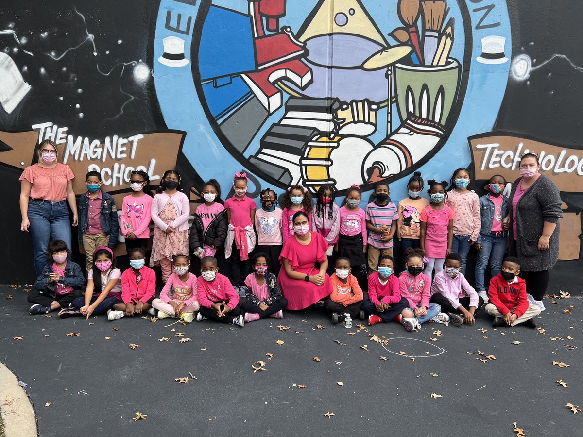 Ps140Q's tweet photo. P.S. 140 is raising awareness about breast cancer. About one in eight women in the United States will develop breast cancer over the course of her lifetime. This activity helps build school unity and demonstrates commitment to fighting breast cancer.
#UFTGoPink @UFT @AmyArundell https://t.co/FTD4gpe71Z