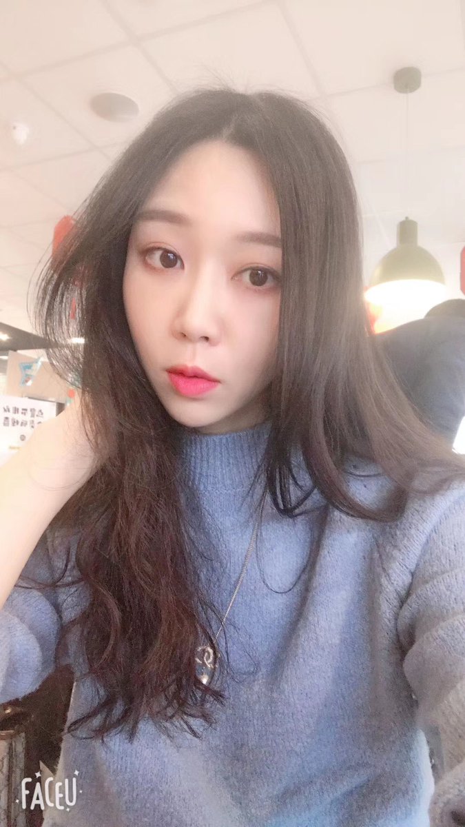 Lucas00341787's tweet photo. 曝光：钱叶 
一位漂亮的已婚人妻

#母狗 #反差婊 #骚��� #射屏  #后入 #露出 #淫荡 #肉便器 #母畜 #羞辱 #调教 #贱货 #内射 #颜射 #骚货 #群调 #磕炮 #网调 #做爱 #约炮 #发骚 #口交 #射精 #性瘾 #自慰 #性交 #鸡巴套子 #母猪 #辱骂 #反差  #下贱 #骚母狗 https://t.co/m64ASSqCHG