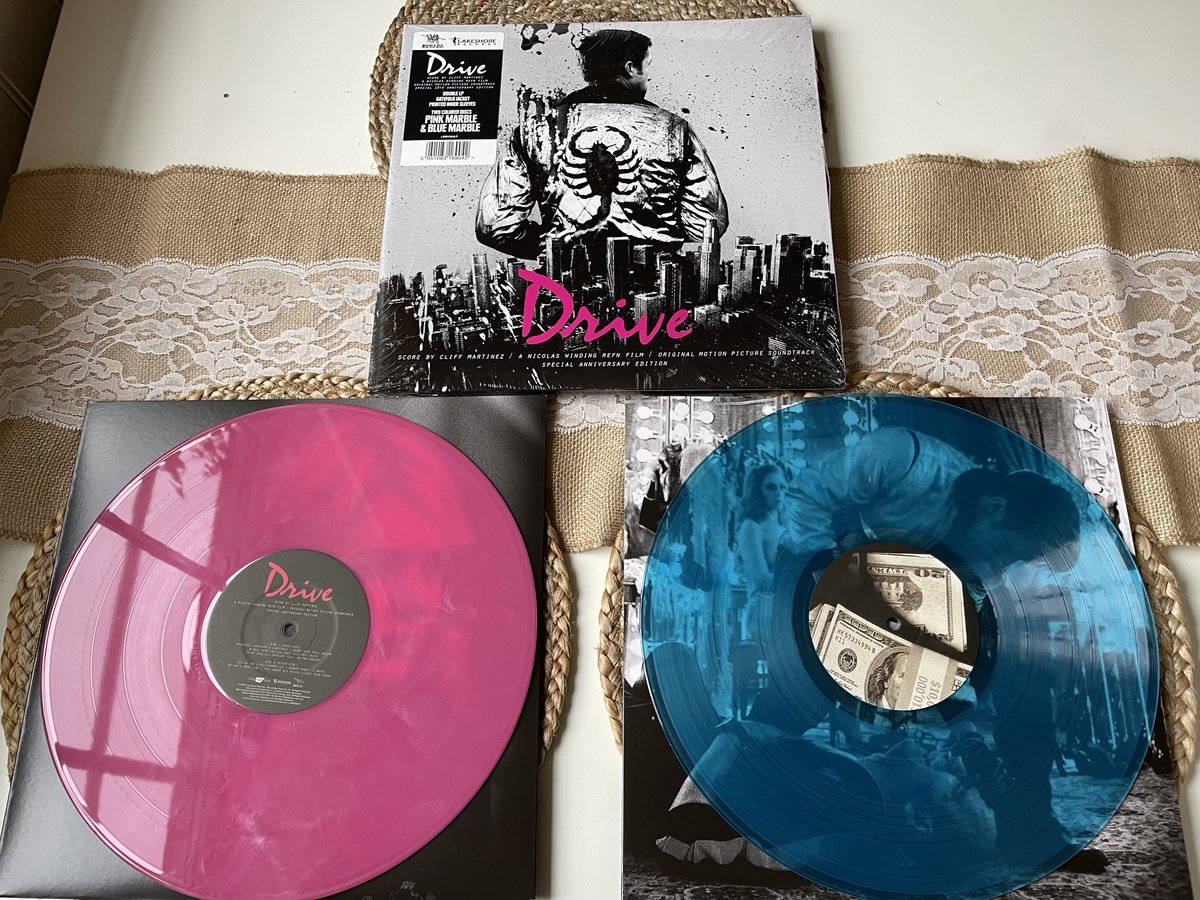 spass77's tweet photo. A couple of new lovely editions to the growing Drive vinyl collection. 😍🦂#drivemoviesoundtrack #drivemovie #nicolaswindingrefn #nwr #ryangosling #vinylcollection #vinylcollector #hidefninja #cliffmartinez #soundtrack https://t.co/gYTb3QasyA