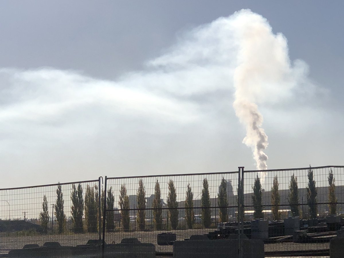 BogoVlado's tweet photo. SHUT DOWN THIS CEMENT PLANT IN EDMONTON IMMEDIATELY https://t.co/xixisq3G87