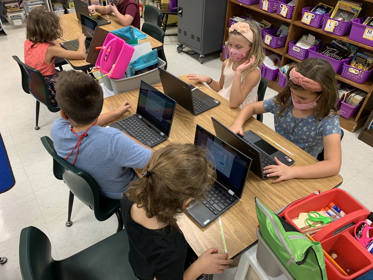 klathurman's tweet image. Ms. Wiseman’s 2nd grade class learned how to login on their new chromebooks independently today! They also came up with ways to responsibly care for their chromebooks and explored how to bookmark commonly used websites for easy access! #L1G4