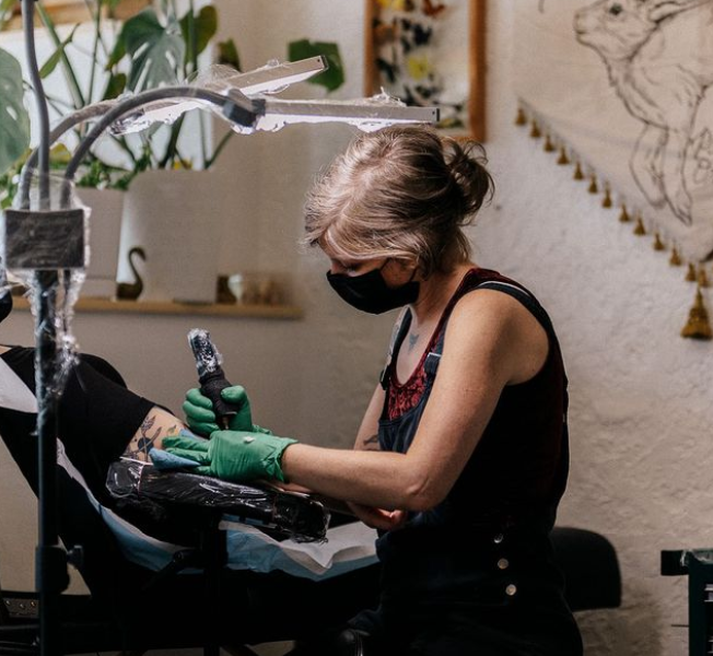 Knifebebe tweet media