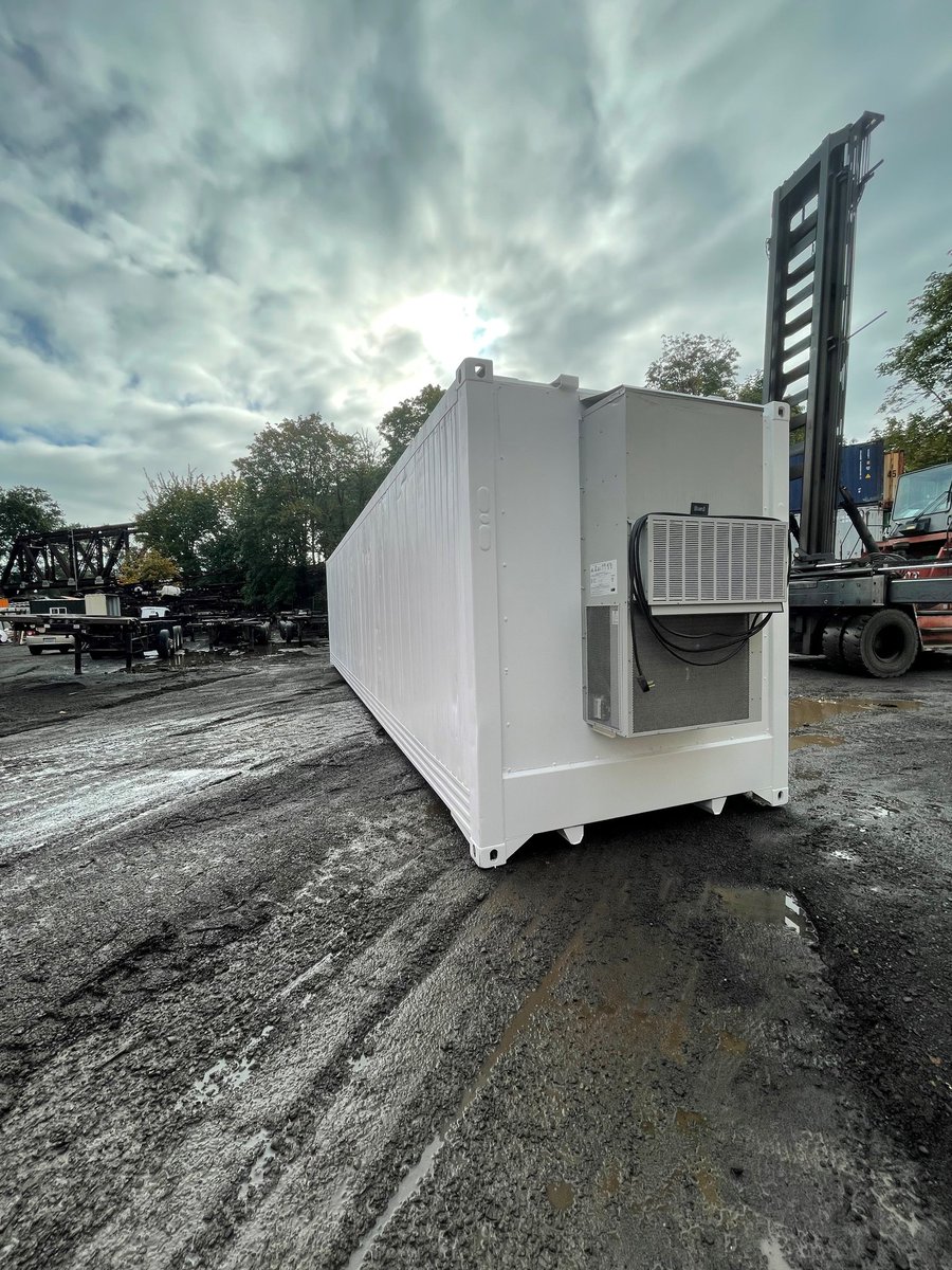 Idle Farmlet anxiously awaiting to be delivered to it's first home and start providing fresh produce to the community.