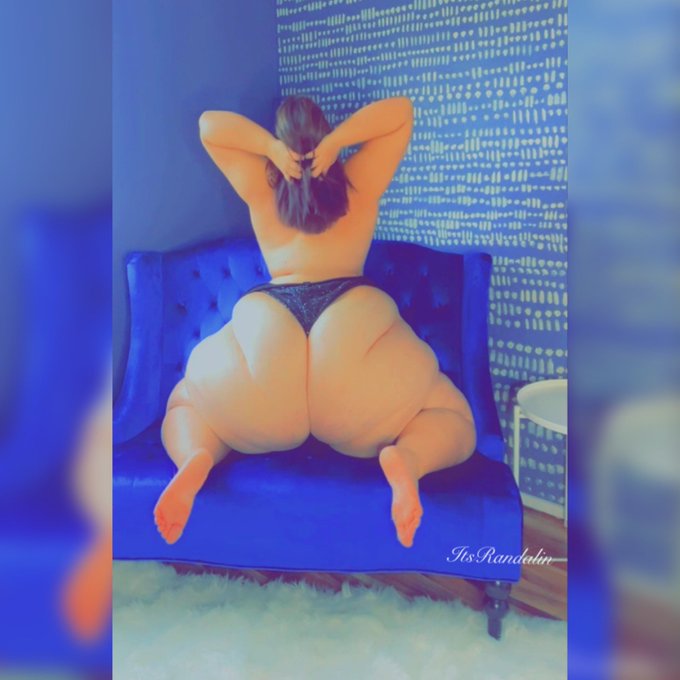 🫐40% Off MY Onlyfans RN🫐 📍https://t.co/HO9TsnEZH5 https://t.co/nD0b3JyqTQ