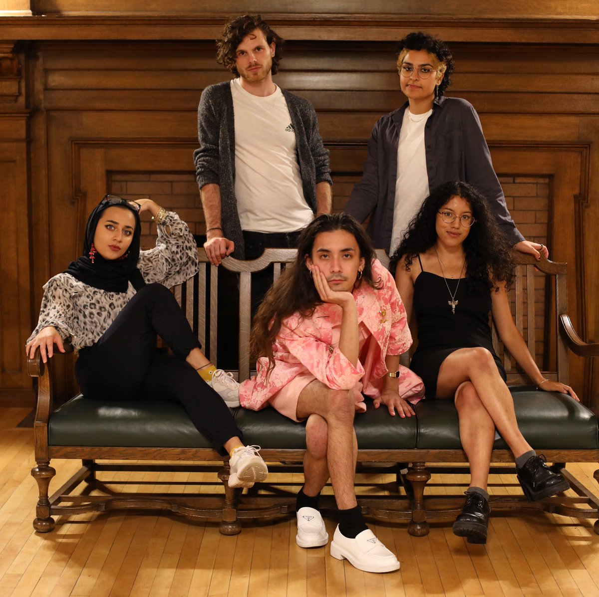 omaifirstwave's tweet photo. The 2021-2022 First Wave Touring Ensemble is comprised of the best Youth Poet Laureates from every region in America.
When we say we strive for excellence, we stand on it. #WeAreFirstWave
Catch our amazing Touring Ensemble at Passing the Mic this weekend! https://t.co/IQ7bNQksut