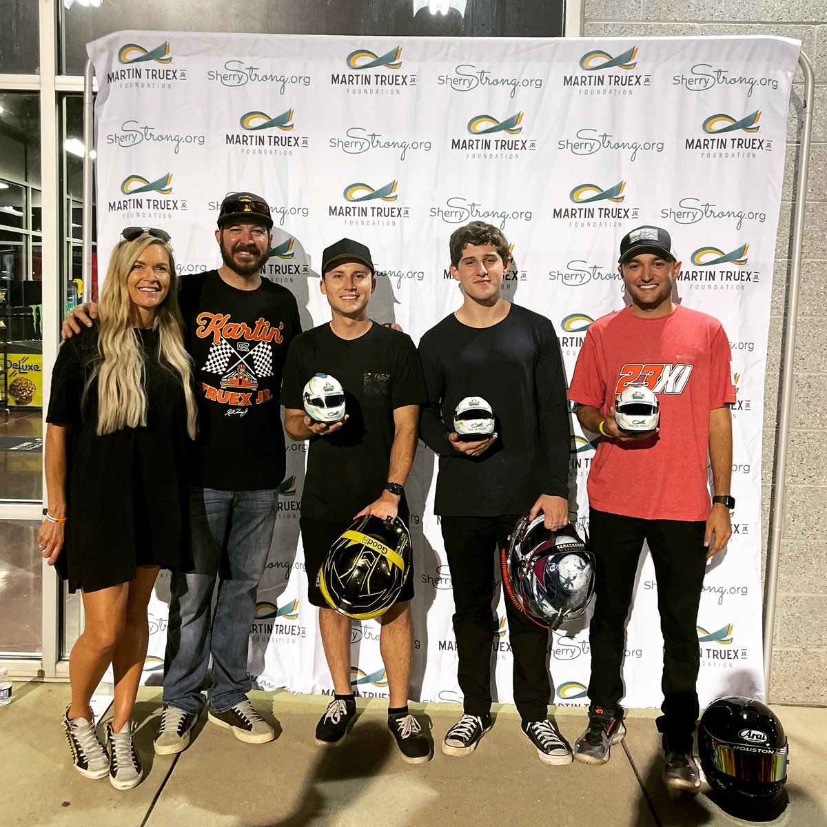 Truly awesome event tonight at @gopromotorplex put on by @sherrypollex @martintruex_jr and the @mtjfoundation. The dream team with @willrodgers_  and @nicksanchez080 got it done!

#sherrystrong