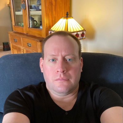 tinacolee's tweet photo. #NewProfilePic https://t.co/nOifHazF1r