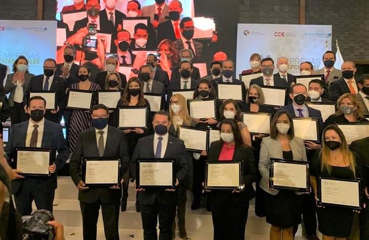 hablemosdetur's tweet photo. La app #CompraTam, creada para reactivar el sector turístico de #Tamaulipas 🇲🇽, recibió el "Reconocimiento #EmpresasExcepcionales" 📲 por el Consejo de la Comunicación y el Instituto para el Fomento a la Calidad en la categoría "Estrategias de respuestas y adaptación" ✨ https://t.co/WhUtS7Bzek