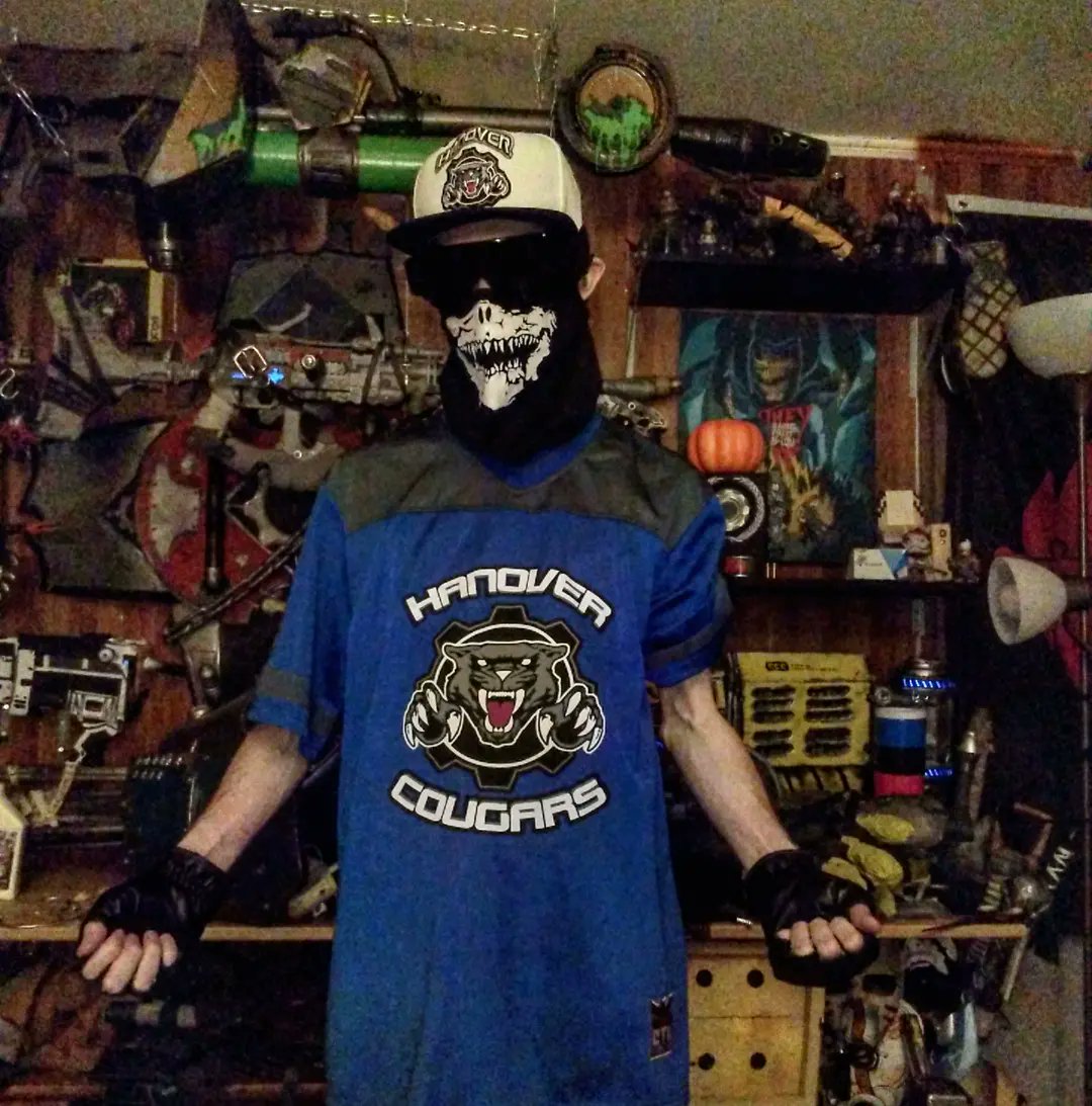 Here's the combo and an inside look at my new work station, haha.