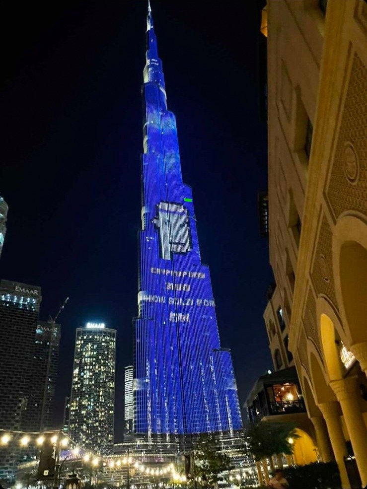 CeloPunks_art's tweet image. #Celopunks on the top of the world visiting Burj Khalifa 👀

#nft #celopunk #celo @CeloOrg