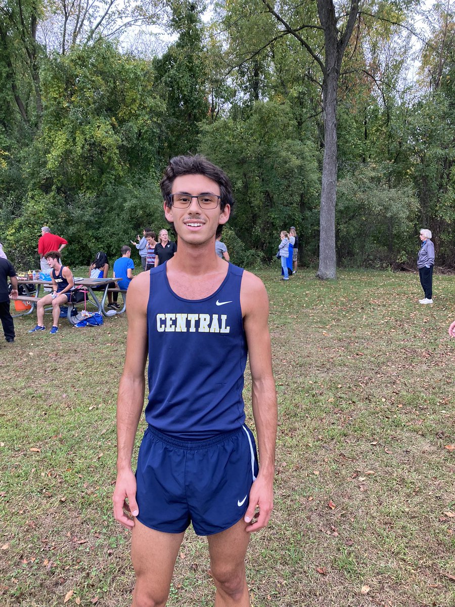 WLCVikingsAth's tweet photo. Tuesday night was a great day for the Cross Country City Meet.  Viking, Nick Negru is City Champ!!! @WalledLakeAth @WLCentralHS @WalledLkSchools https://t.co/MpCs2KngKx
