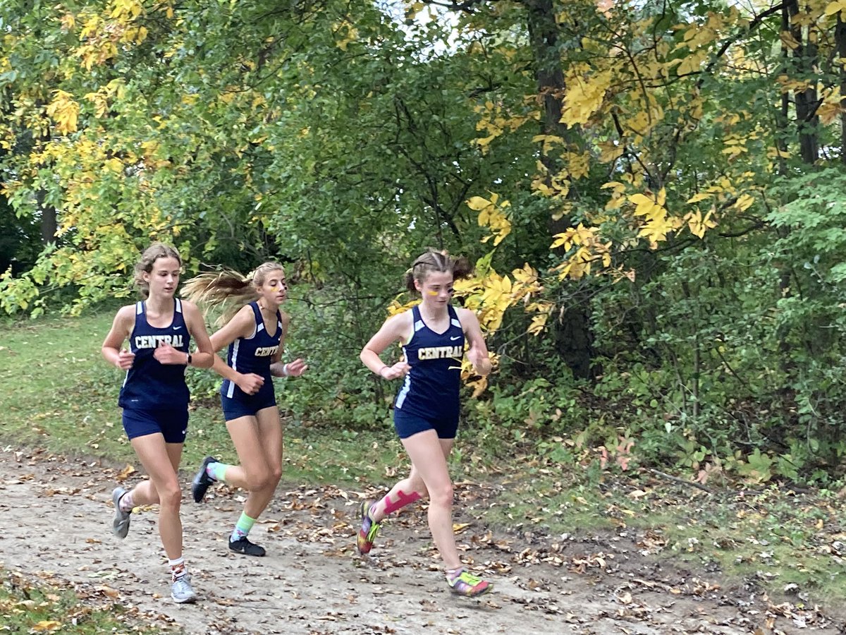 WLCVikingsAth's tweet photo. Tuesday night was a great day for the Cross Country City Meet.  Viking, Nick Negru is City Champ!!! @WalledLakeAth @WLCentralHS @WalledLkSchools https://t.co/MpCs2KngKx