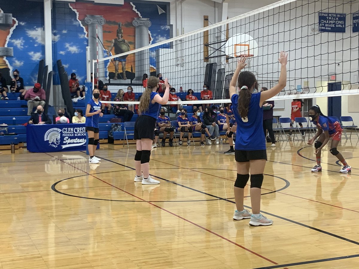 glencrestms's tweet photo. A nail biter but 7th grade for the win!! #ccsd89 https://t.co/x04gYJ2xNq