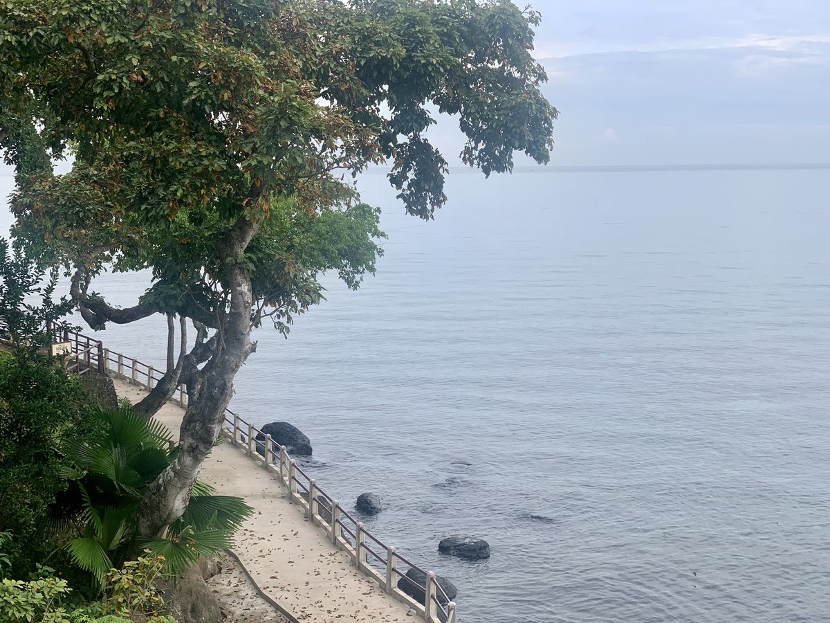 jundeelou's tweet photo. My kind of peace. #PerksOfWork https://t.co/kqnZLIyi4p