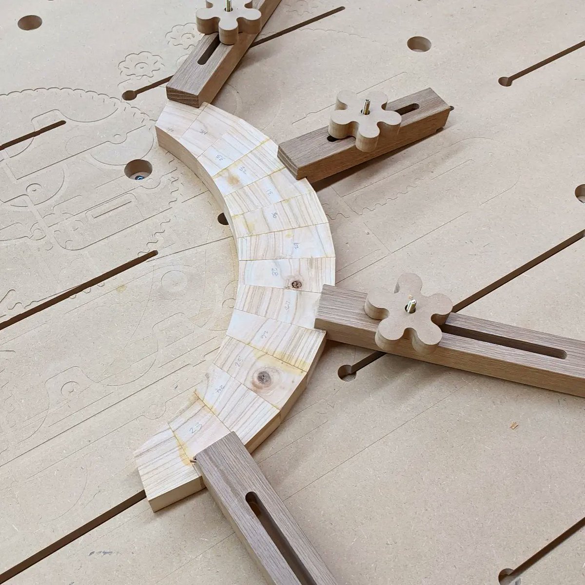 Frank Howarth tweet media