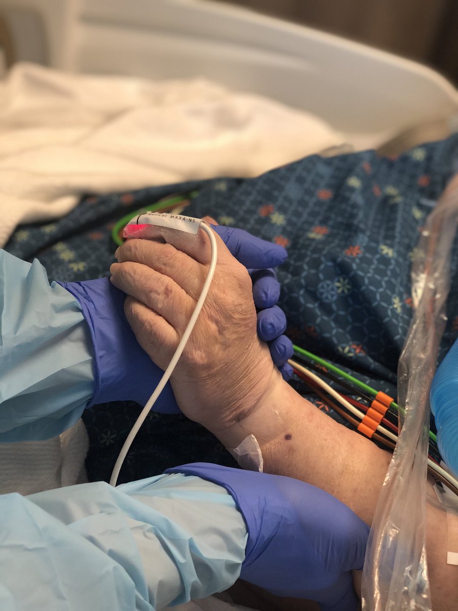 When doctors don’t understand a disease, our insecurities flare &amp; we get quiet. It leaves pts feeling helpless, alone &amp; dismissed. This happens w #LongCOVID pts.

Talking openly about what I do not know allows me to dive deeply into relationships w pts…then the healing begins.