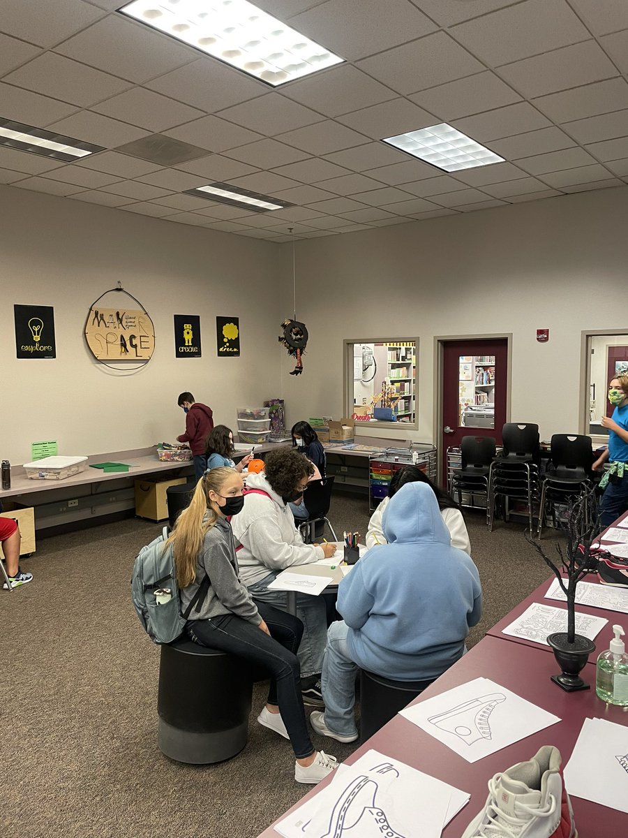 Larrecheareads's tweet photo. #FMSLibrary @EpsLibraries After #HispanicHeritageMonth up next is #stompoutbullying month. Ss are busy coloring kindness, shoe, pumpkin, and mask posters. Next wk Ss will vote by placing a Halloween sticker next to their favorite poster and EACH DAY a student will win a prize! https://t.co/Bp7aHj09Sk