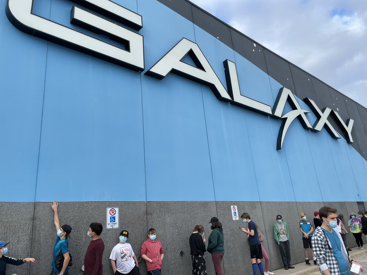 OrilliaYC's tweet photo. A GIGANTIC thanks to our friends from @maclangorillia for treating us to our first outing in 18 months!! We loved our moving outing so much.
#orillia #youth #orilliayouthcentre #maclangorillia #movieouting #community #thankyou #grateful https://t.co/83p6RpSRFM