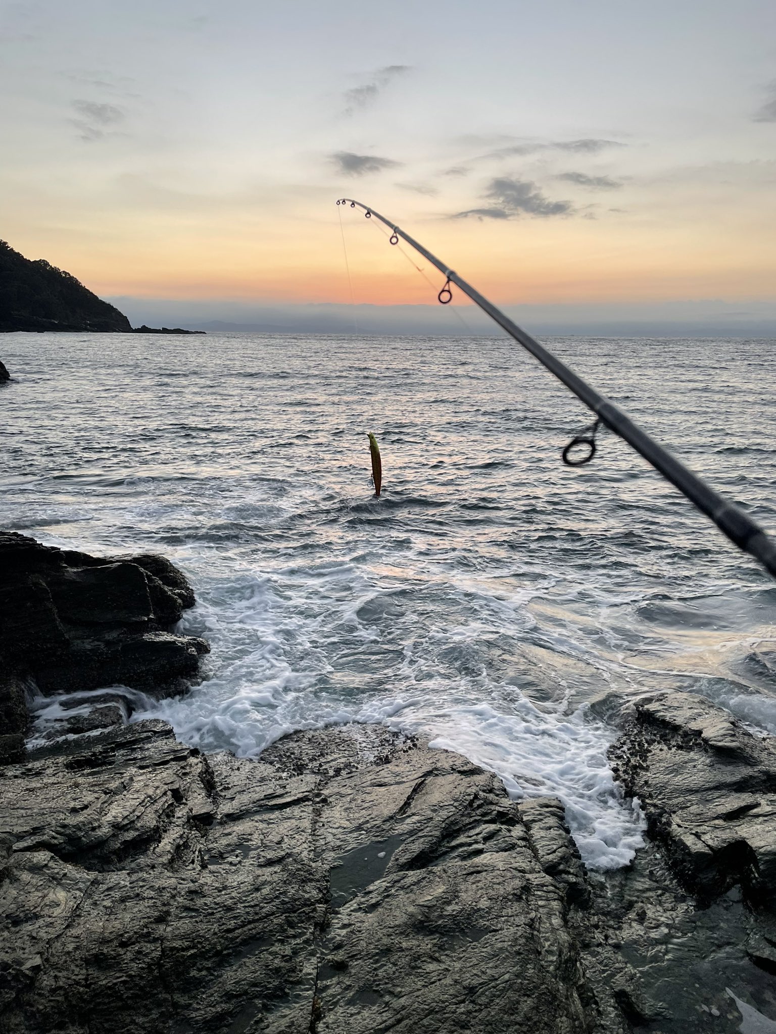Kinahana1076 今日は久しぶりのショアプラッキング 長崎県まで来てますが 釣れません 昼まで粘ってみます ショアプラッキング 釣り 長崎県長崎市 野母町 千々 T Co Plfc6koa6j Twitter
