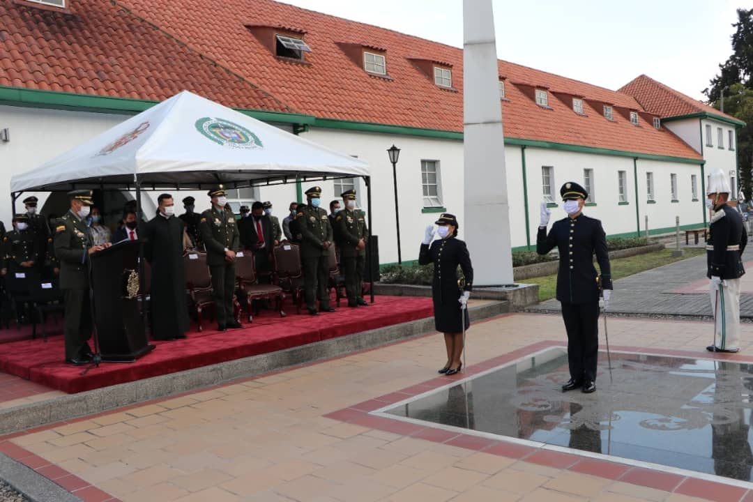 Escuela de Cadetes de Policía General Santander tweet media
