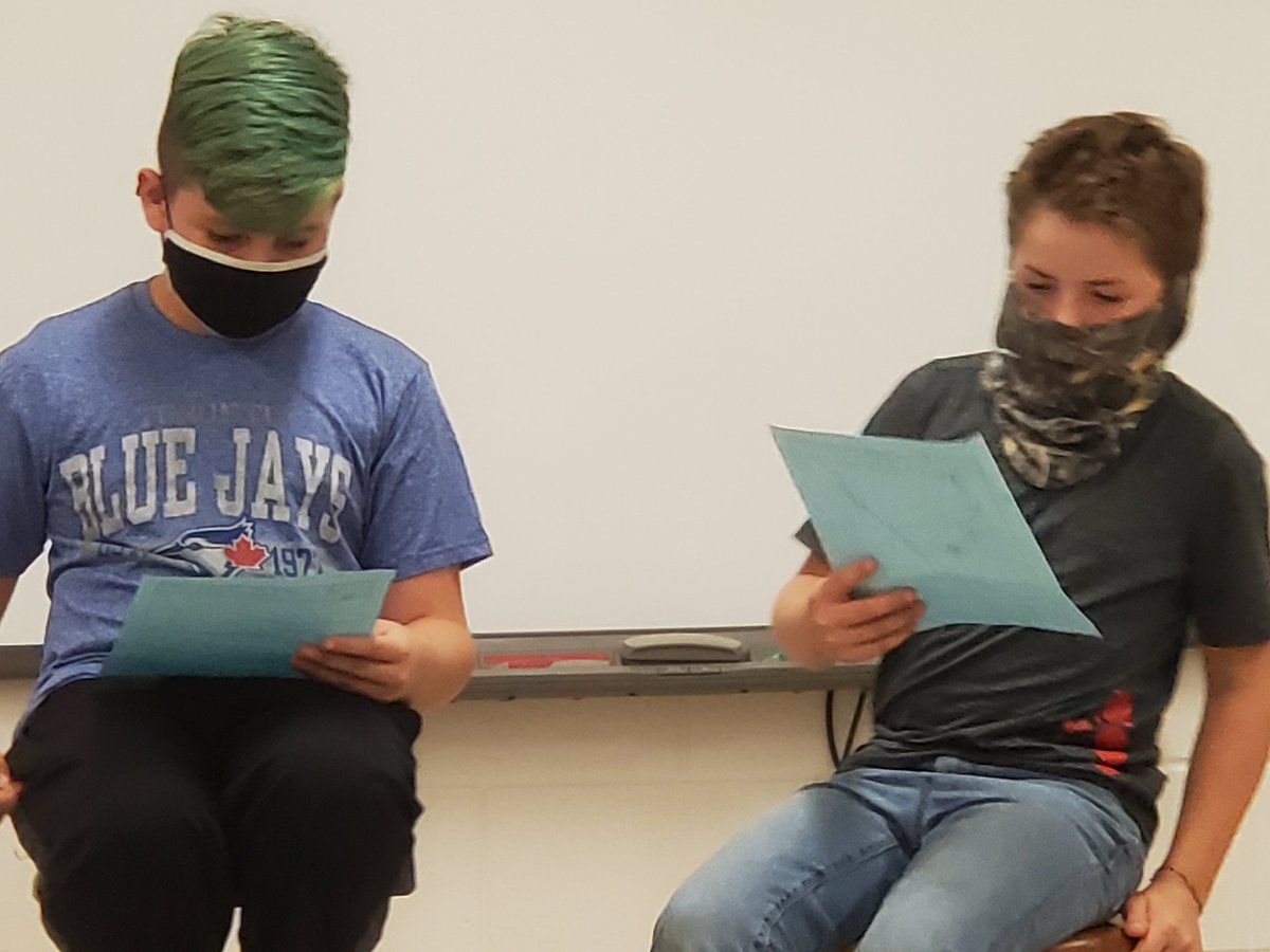 MrsAgarUTES's tweet photo. Yesterday and today we were busy interviewing another classmate. We then introduced our new friend to the class. #gettingtoknowoneanother https://t.co/PYRPuqr8BS