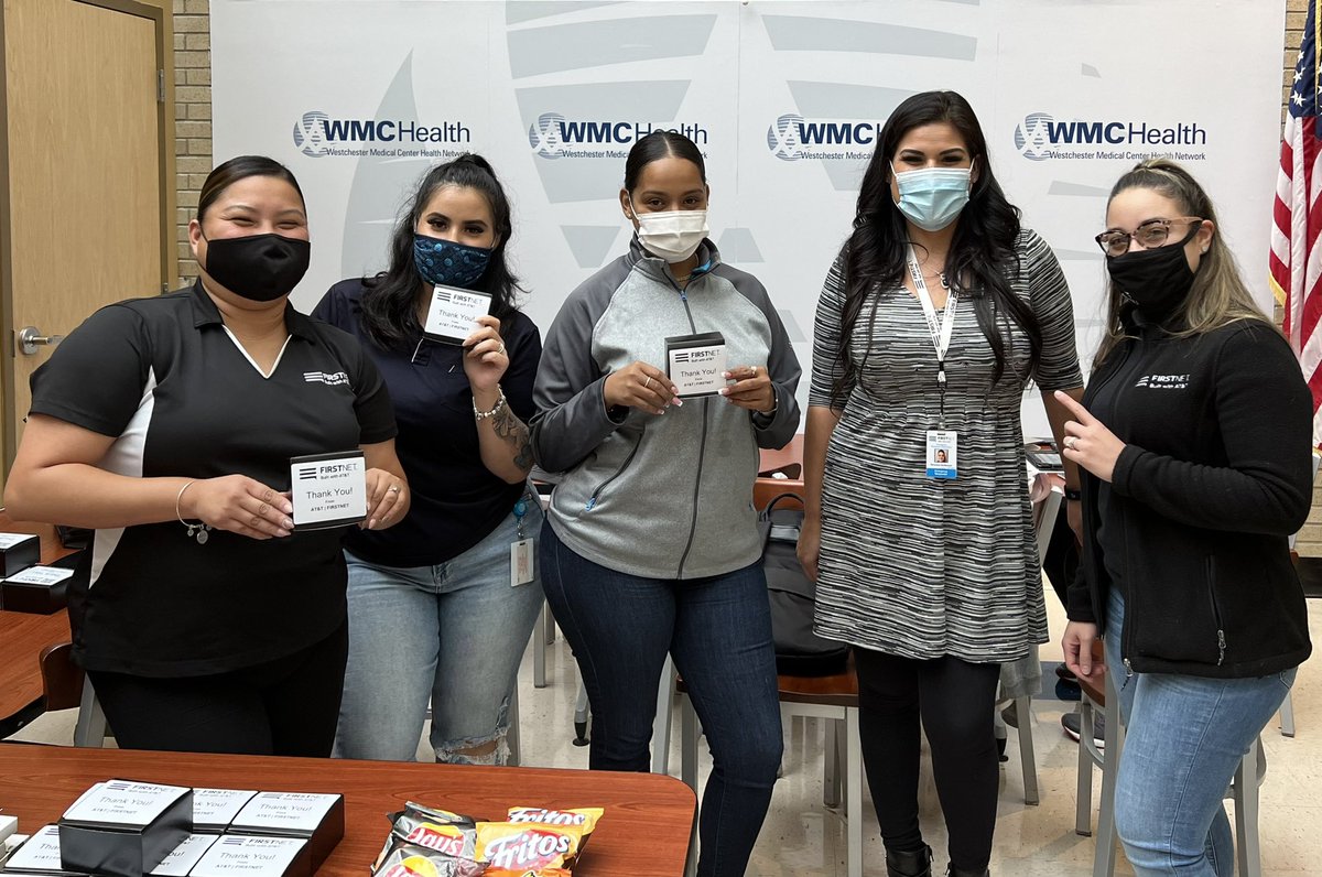 Stopped by Bon Secours Community Hospital today to show appreciation to our healthcare heroes. Thank you @FirstNetGBS @angels_candie @0kaylarodriguez @celenny_l and the team for coming out to ensure they have an extraordinary experience! @DFraser0107 @JessyMBenitez