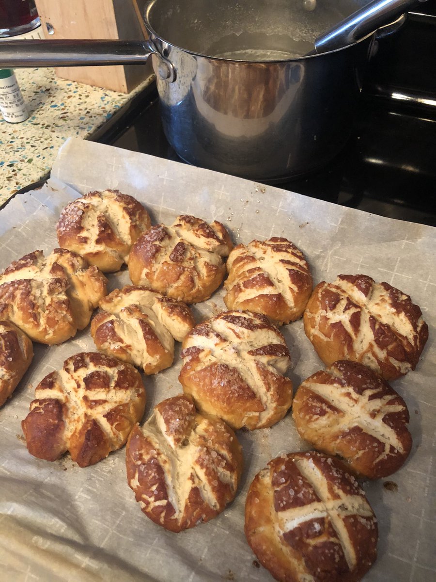 fantasticfordme's tweet image. I’m always inspired by my @UnityFCsoccer broadcast partner the #UnityArmy supreme commander @SAS770511 cooking skills, so thought I’d try and do some baking...my maiden attempt at pretzel rolls. I’m shocked. They were amazing. #CookTheFOn