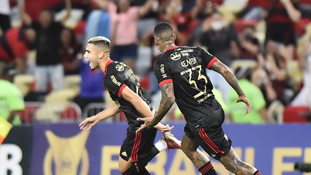 KleberLeite's tweet photo. Primeiro tempo mágico 
https://t.co/uIxdjWgKlW
(Foto: André Durão) https://t.co/pZUijnVFp9