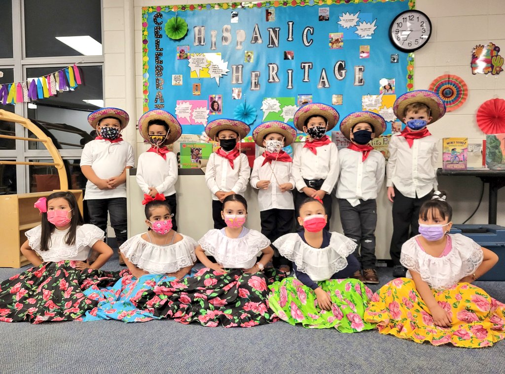 BPD3District's tweet photo. SocialMediaEL1: Tonight our K Dual Language students visit the Board Meeting to display their appreciation and understanding of our culture through dance💃🏾🕺🏼.
Pillar III: "Cross-Cultural Competence"
#HispanicHeritageMonth 
#bpd3 https://t.co/TQF5UAxsxb