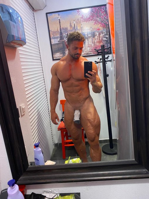 😉😌 https://t.co/2cmHLfUIh4 🔞 https://t.co/7VXggzl243