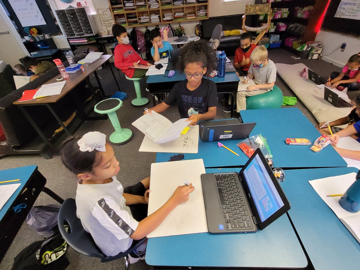 <a href="/NISDFranklinES/">Kay Franklin ES</a> Third grade had to "break out" of their Math 2-step Problems breakout room today! They really enjoyed practicing their problem solving skills 😀 Thanks @NicoleR21543444 for creating such a fun activity ♡ #KFEthirdgrade #NISDreunited  #makingmathfun #gopublic