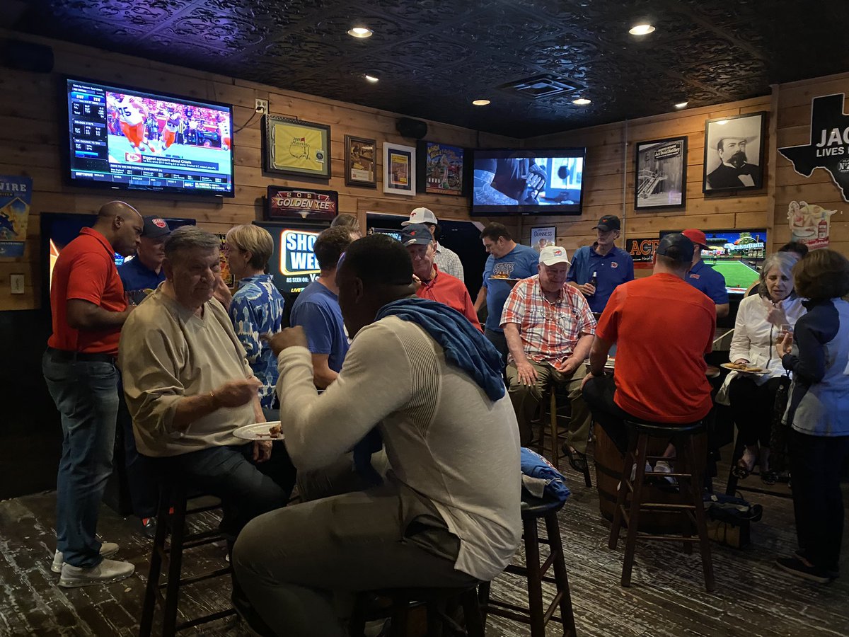 Lauren Middleton tweet media