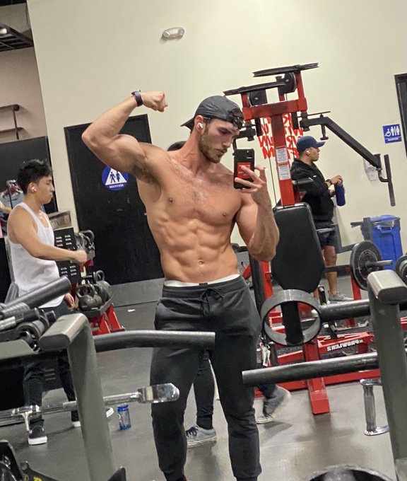 in the mood to bulldoze through a wall https://t.co/rB0svVN8GT