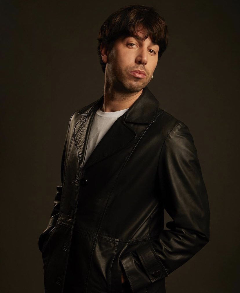 LA DIRECCIÓN &gt;&gt; el 12 de noviembre sale mi nuevo álbum 💿