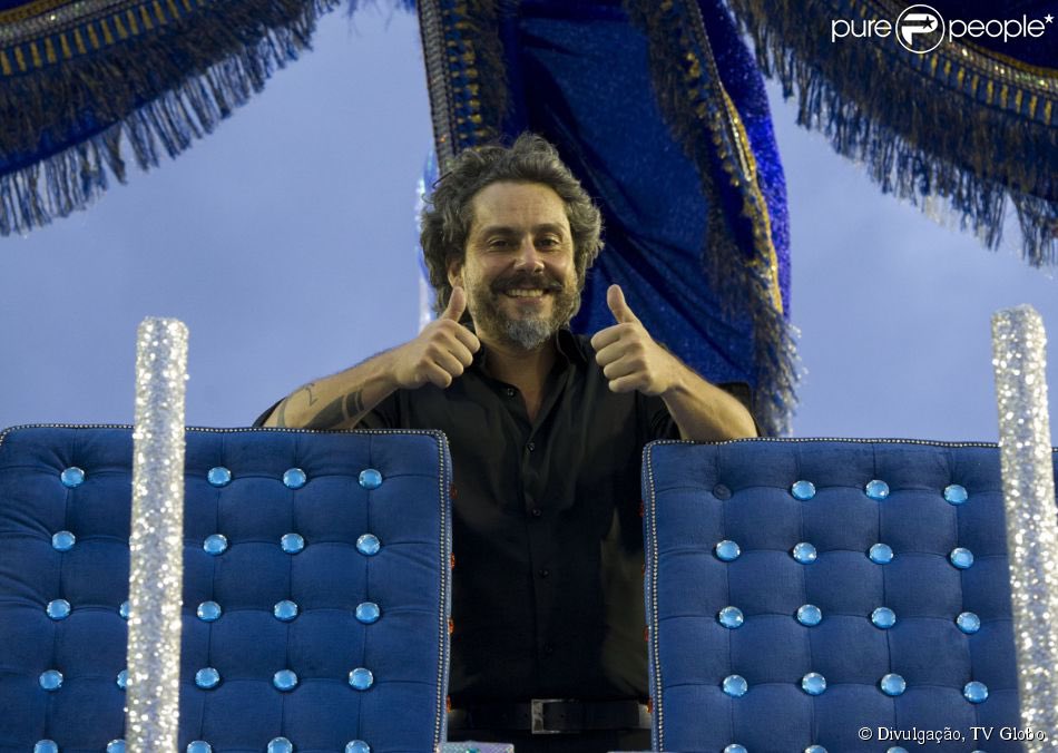Alfredisis4ever's tweet photo. Eu feliz em saber que vai ter carnaval ano que vem::::: #imperio @alexnero  me representa kk https://t.co/e09V9maIeI