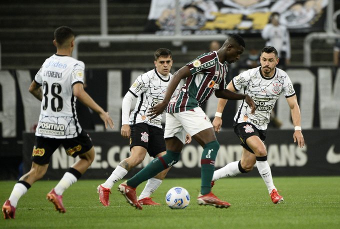 FBntsIJXEAEnSoe?format=jpg&name=small