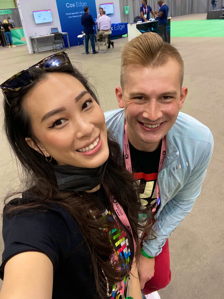 Old friend with the red pants! <a href="/gAmUssA/">Viktor Gamov 🌟</a> #KubeCon #friendscon