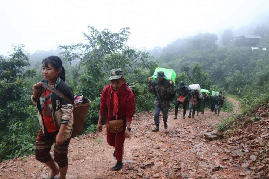 Over 1000 locals from 5 villages of Hpruso Tsp have to flee away into woodlands since the clashes bet: SAC terrorists &amp; KA+KNDF are intensified for 3 days since Oct 8.
#AcceptNUG_RejectMilitary
#Oct14Coup 
#WhatsHappeningInMyanmar