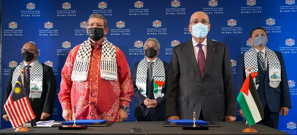 saifuddinabd's tweet photo. Kerajaan Malaysia 🇲🇾 telah memuktamadkan Nota Pertukaran dengan Kerajaan Palestin 🇵🇸 bagi sumbangan RM 5 juta daripada Tabung KWABBN @mynadma untuk pembinaan semula Klinik Al-Rimal (Makmal Ujian COVID19 di Gaza) yang telah musnah akibat serangan Israel pada bulan Mei 2021. https://t.co/JxnGPrRgWI
