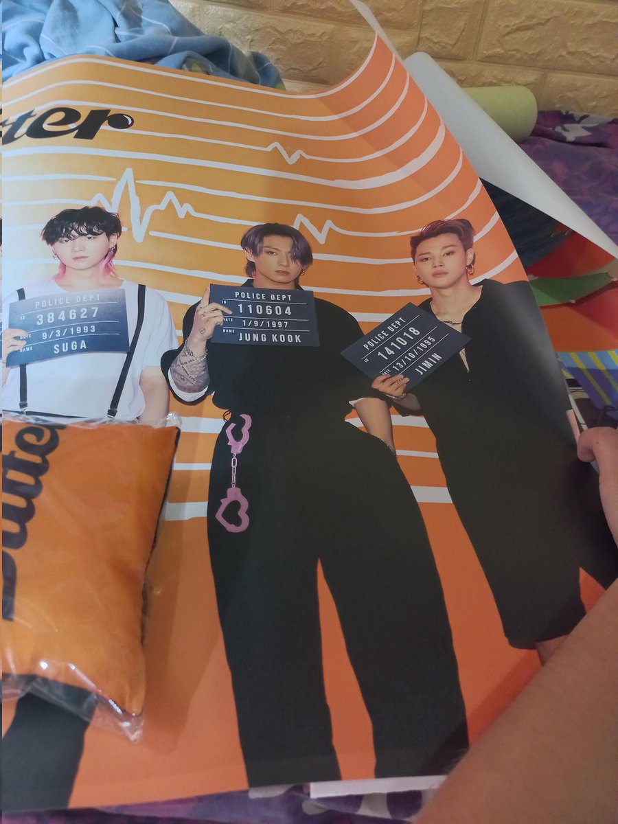 bts_singingstar's tweet photo. My babies are hooome tysm @fairiesbundleph #PixiesApproved 
#Butter #BTSBUTTER #butteralbum https://t.co/c0fXDQEpeI