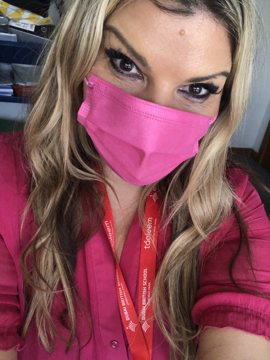 Wear it pink day for #BreastCancerAwareness 💕
#wearitpink #BeginsAtDBSJP #Proudlytaaleem🍎