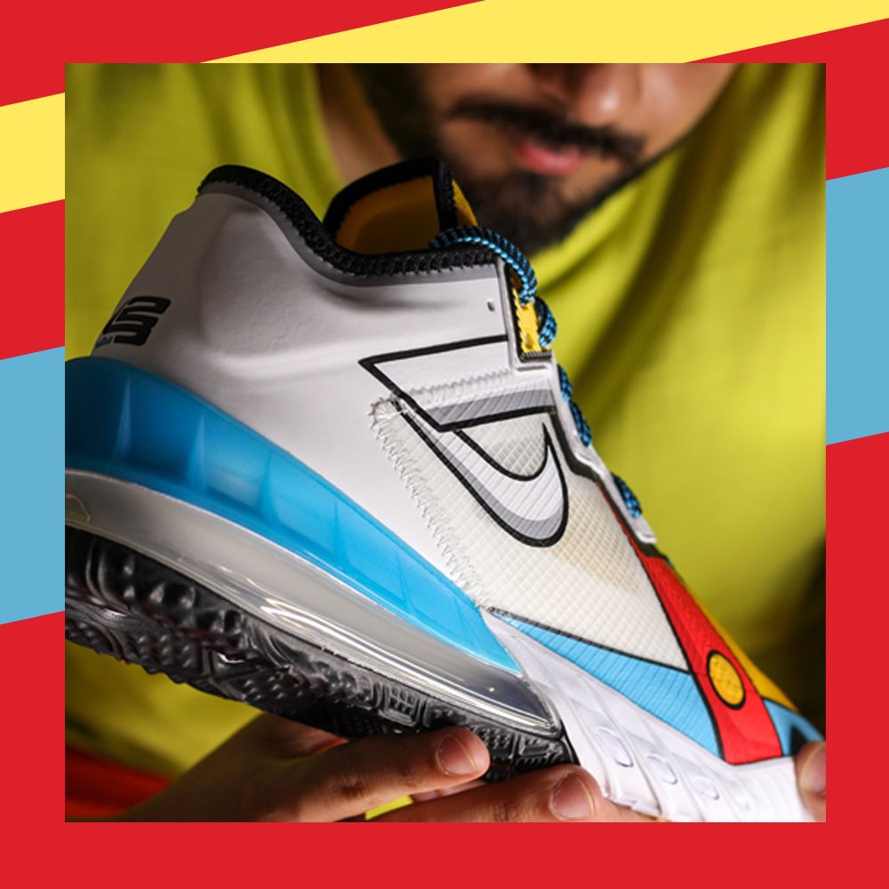CreativeColonel's tweet photo. #NewKicksAlert 👶🏻

@KingJames XVIII lows (Stewie Griffin colourway) @FamilyGuyonFOX @nikestore https://t.co/KUdoxPv5ig