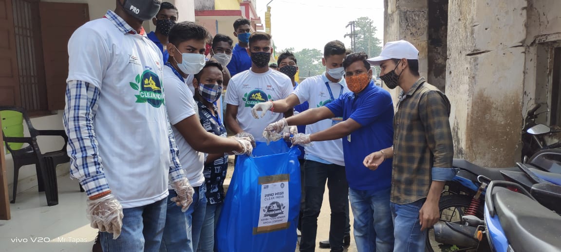 MYBharat_Angul's tweet photo. #CleanIndia CAMPAIGN in #Chhendipada #CHC Community Health Center by
NYV @MalayaranjanDe5, @AshisKu78675264, Ex NYVs @Tapassahu15, & @Ramacha39897506 members of #Sports_Club #Khamar #Royal_Youth_Club #Phhuljhari &
#Swagat_Youth_Club #Tentulia
#NYKANGUL #NYKSIndia
@Nyksindia https://t.co/5lMgEsFI3c