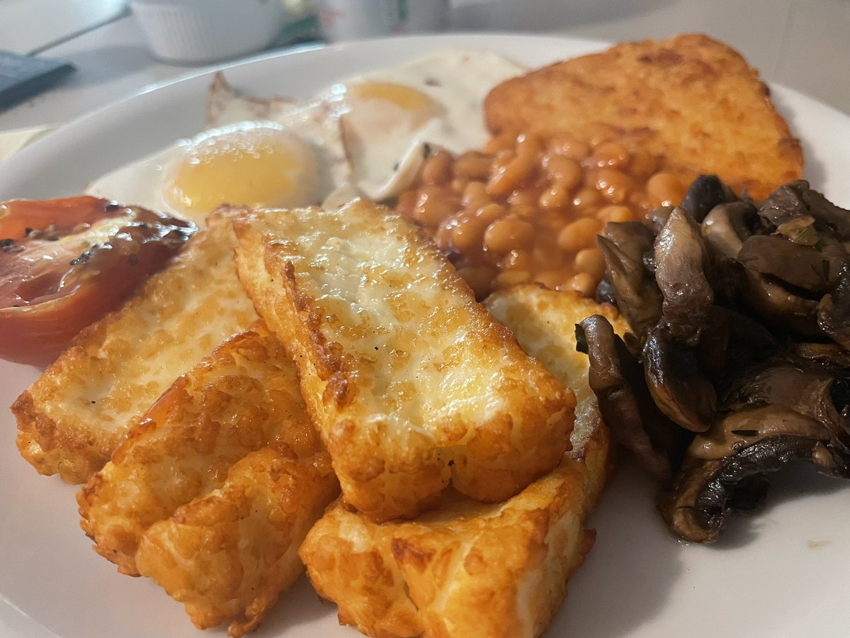 nice_pie1's tweet photo. Our Veggie Breakfasts are served 9.30 to 11.30 each day… with lots of other choices of course.
#nicepie https://t.co/0un9J1MI0W